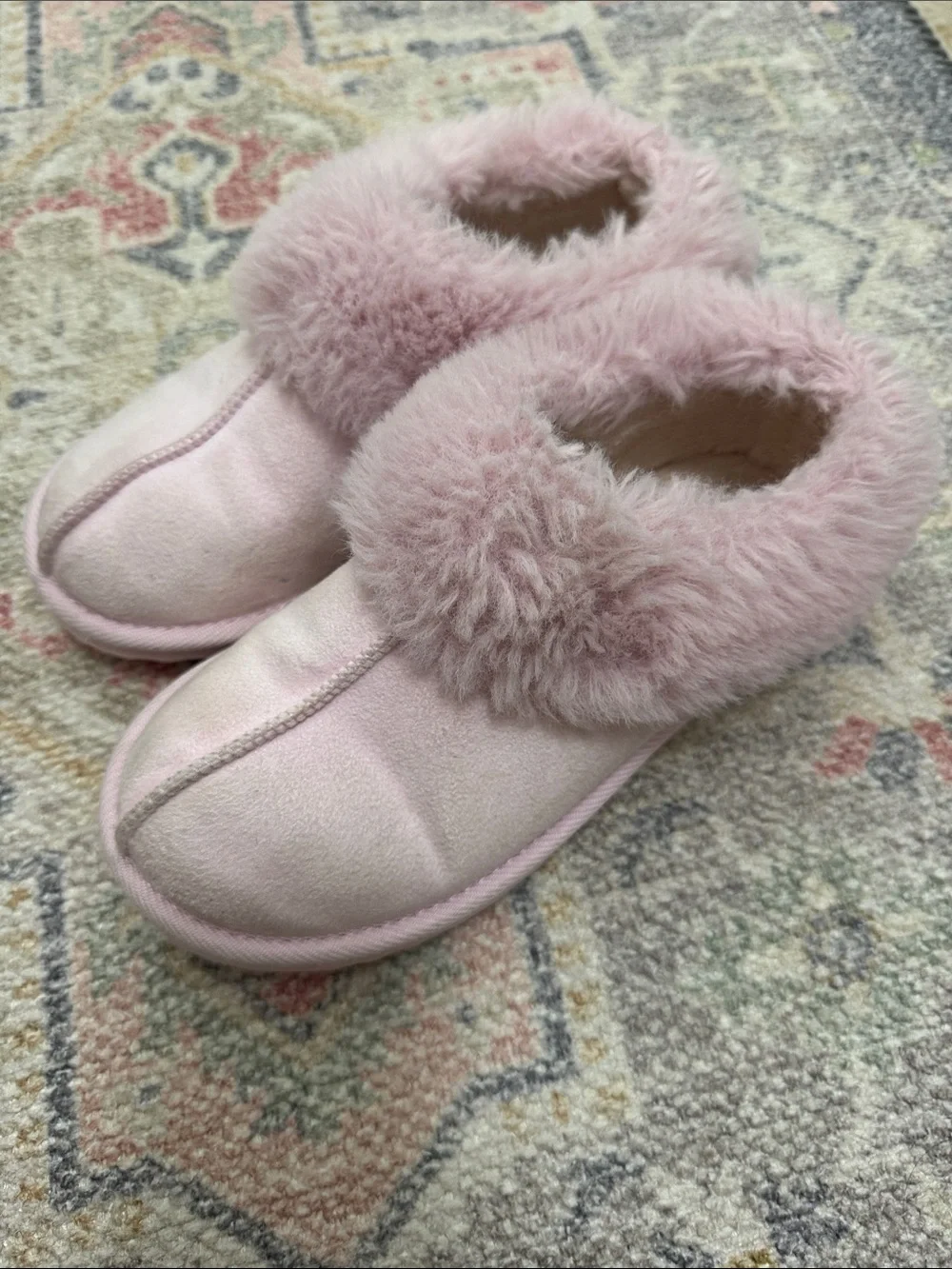 Cat & Jack Light Pink Plush Girls' Slip-On Slippers